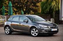 Opel Astra Piękny Opel Astra J z Niemiec 1.4 Turbo 140 KM Nawigacja Chromy Serwis