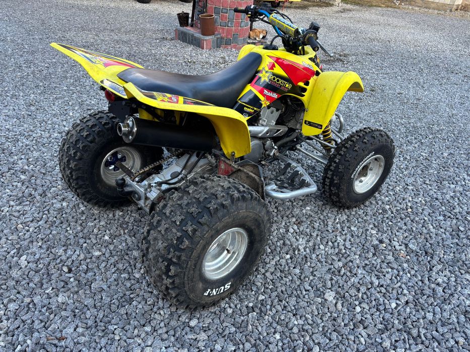 Suzuki  LTZ  400.