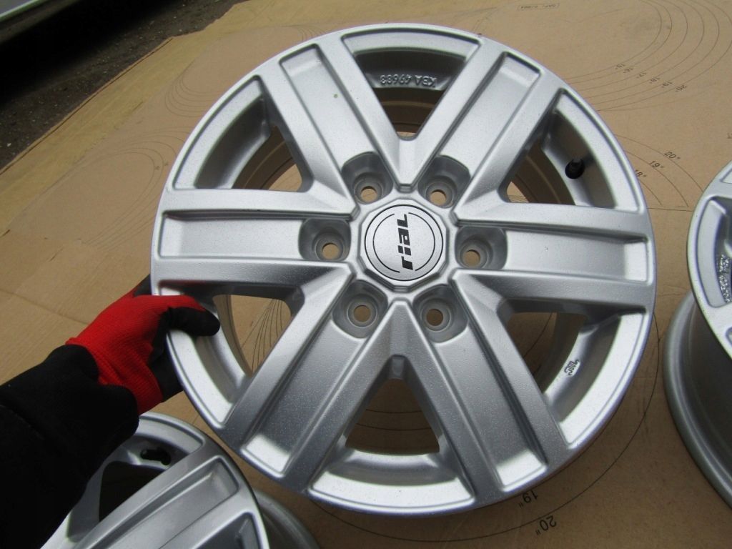 Felgi 16 Mercedes Sprinter 311 313 315 316 319 906 910 VW Crafter 6,5j ET62