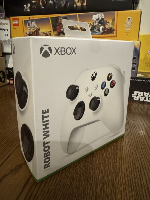 Nowy pad xbox series robot white