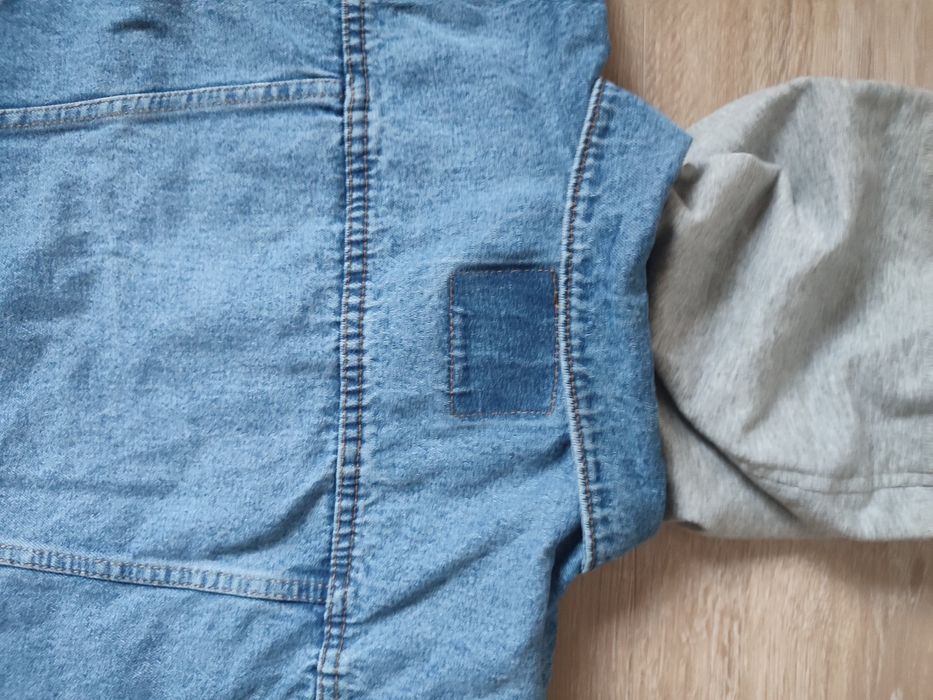 Nowa Kurtka jeansowa wiatrówka wiosenna Levi's