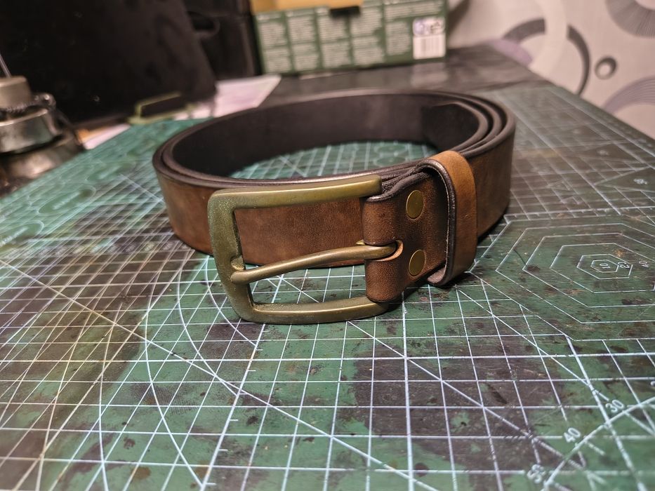 Pas skórzany. Ręcznie robiony.