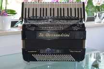 Akordeon Alessandrini mod. 11 z Cassotto