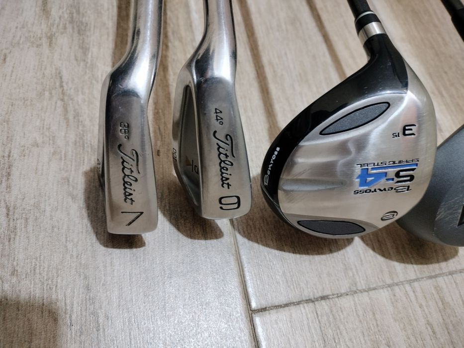 Ліві клюшки для гольфу в дуже хорошому стані