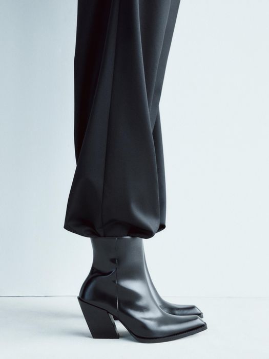 Ковбойки/ казаки Massimo Dutti