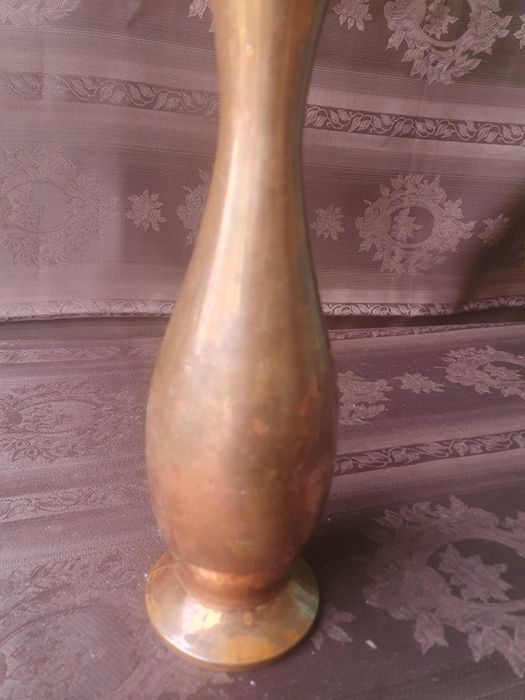 37. Wazonik około 300ml