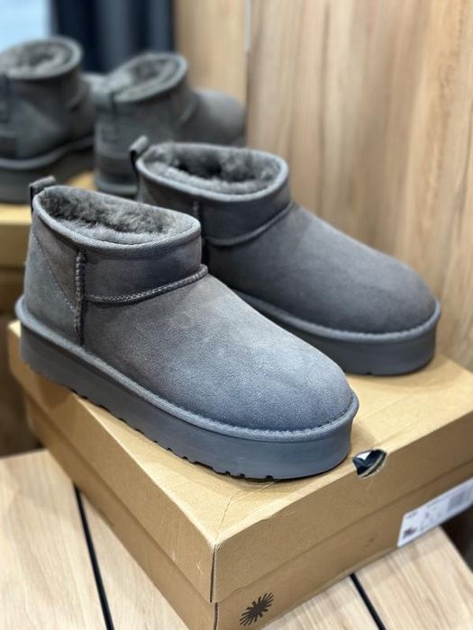 Угги ugg , уггі. ugg .39-40 ( 26 см) натуральне хутро