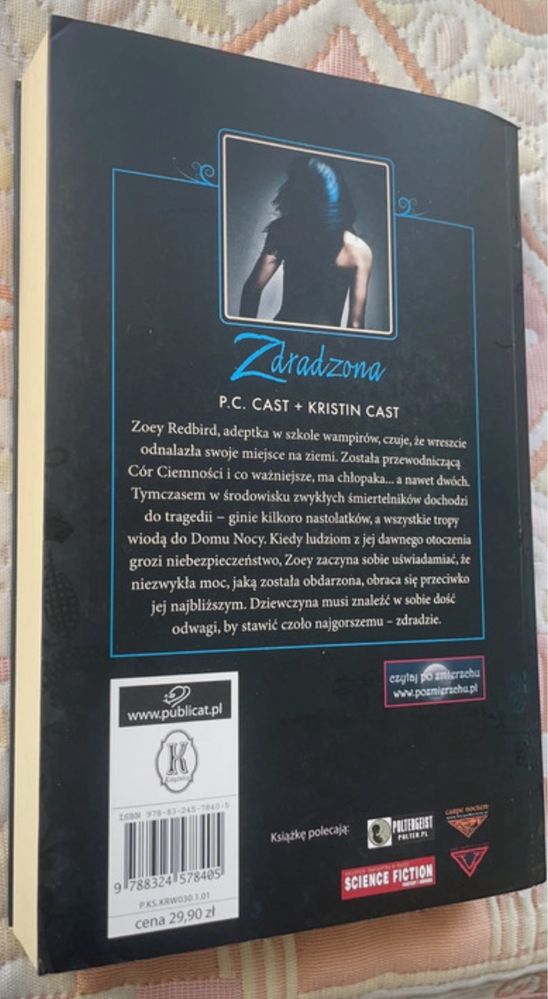 Książka P.C Cast + Kristin Cast Zdradzona