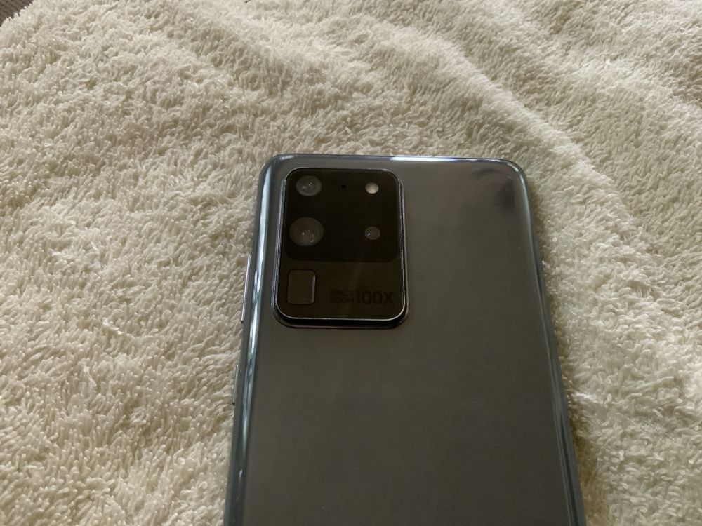 Флагман Samsung S20 Ultra. 12/128Gb. Снапдреган, 1 sim. В идеале