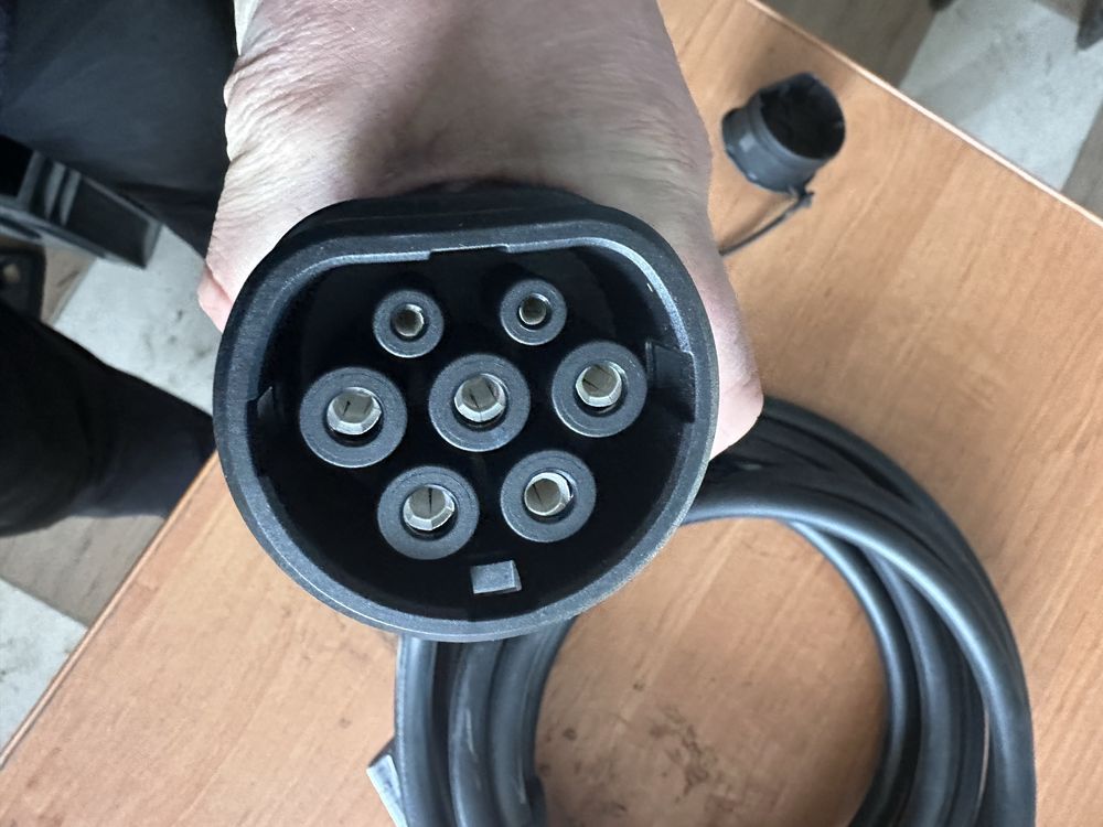 Кабель для зарядки audi e-tron,4n0971675j