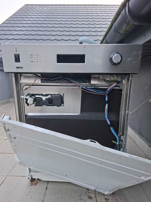 Zmywarka ZANUSSI ZDM 6814 uszkodzona