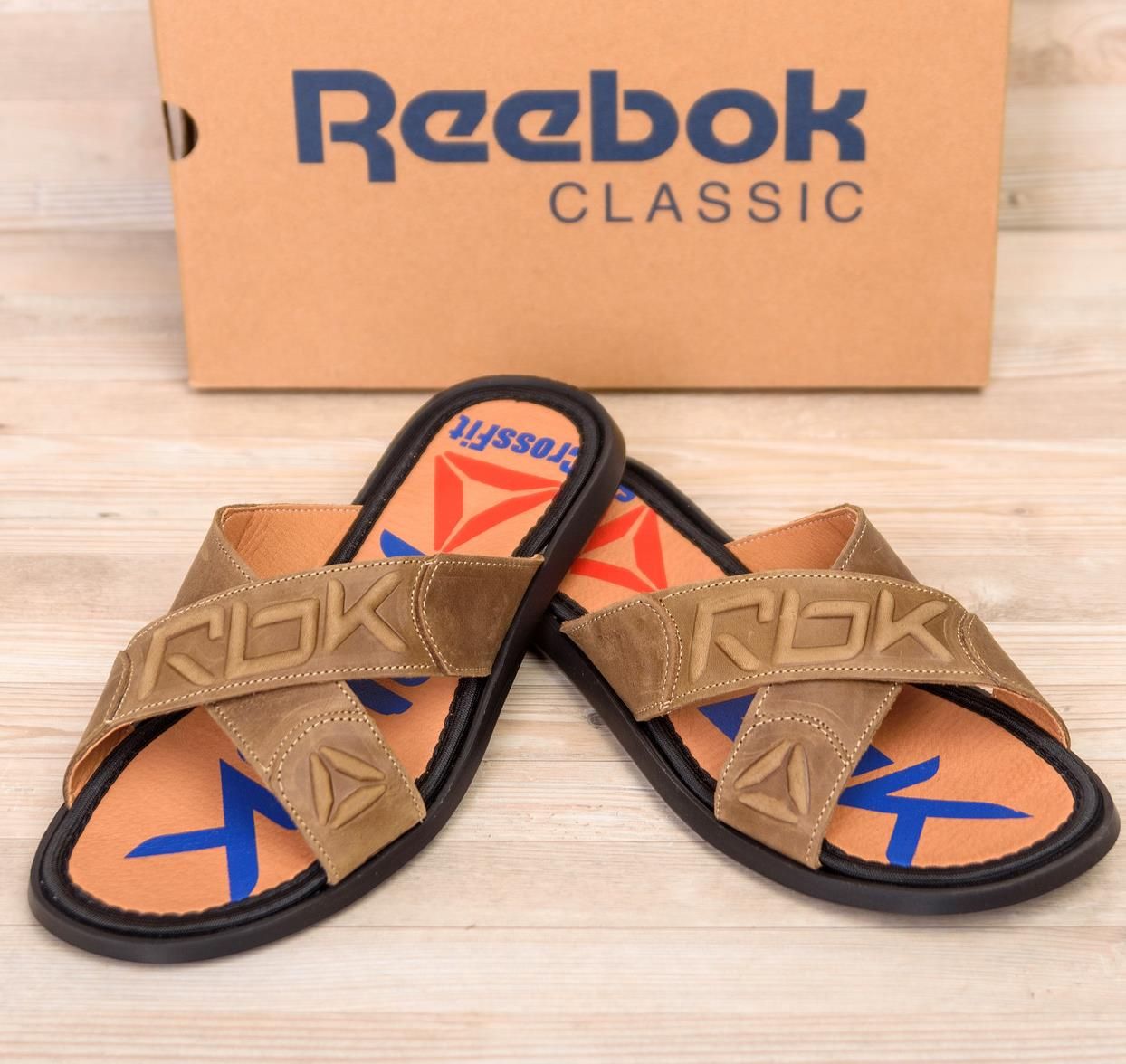 Мужские шлепанцы кожаные коричневые, шлепки на лето Reebok