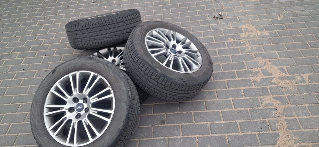 Alufelgi z oponami do ford kuga mk2 235/55 17 cali