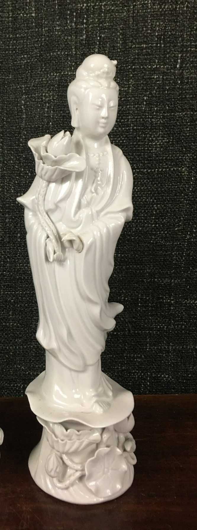 Deusa Guanyin em porcelana branca da China