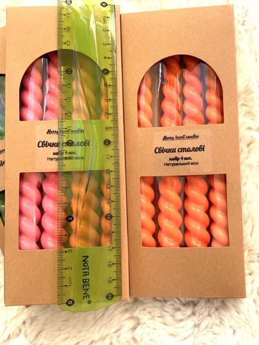Свічки ручної роботи столові комплект бджолиний віск