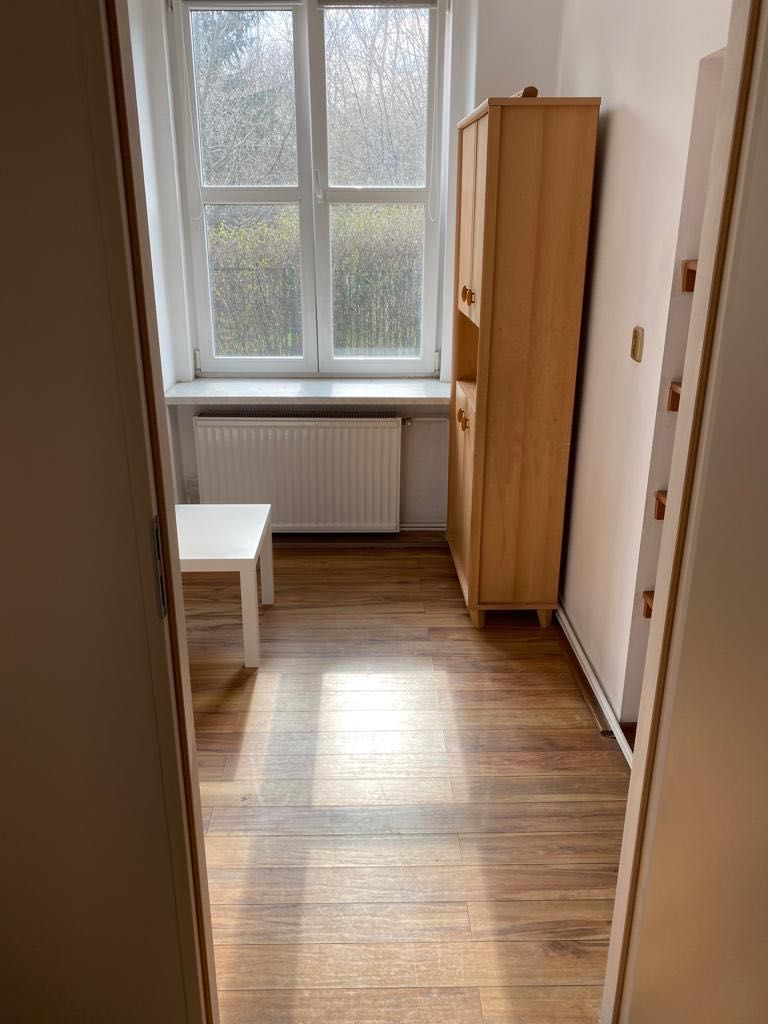 Wroclaw - Śródmieście Kwatera pracow. 5 pok po 2 os. Tylko w całości.