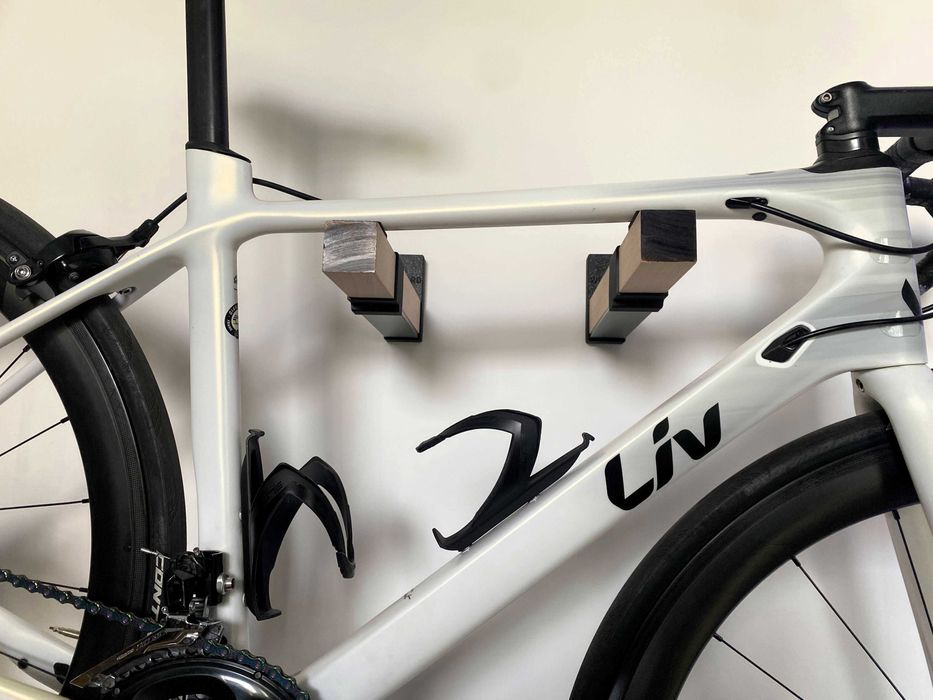Wieszak rowerowy OKRAJ uchwyt na rower minimalistyczny