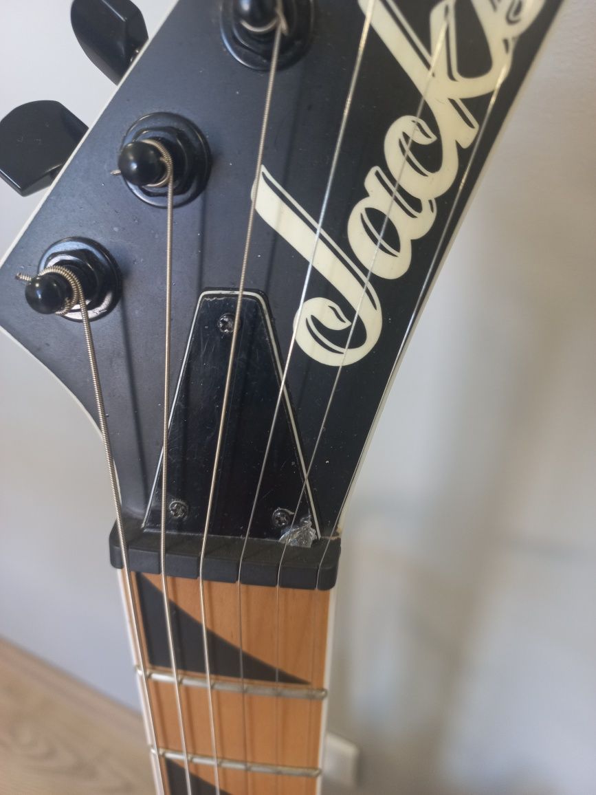 Gitara elektryczna Jackson js24