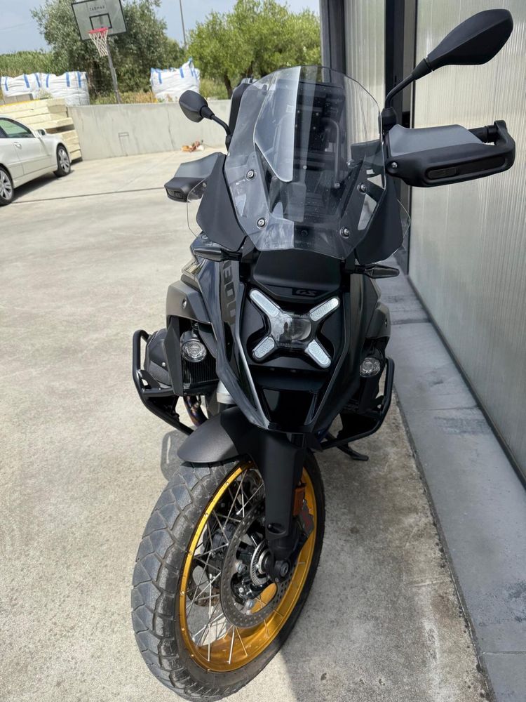 Bmw gs 1300 como nova (full extras)