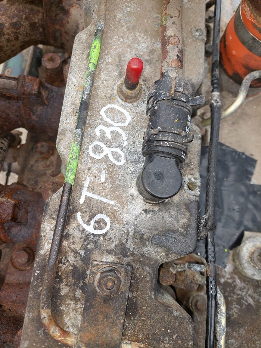 Silnik cummins 6t-830  case 821 f ładowarka