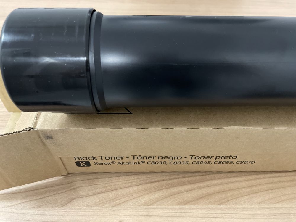 Sprzedam Czarny toner Xerox