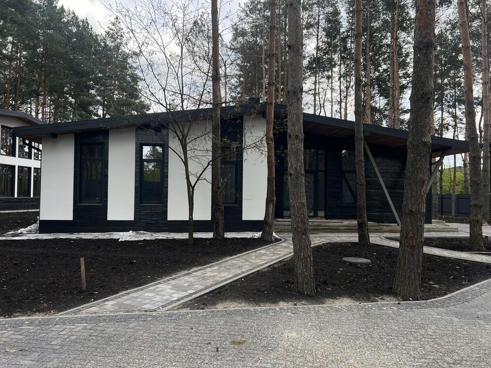 Унікальний будинок у лісі біля ЖК Desna Residence
