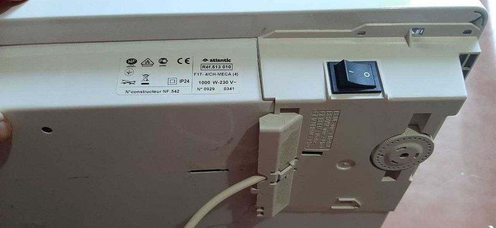 обігрівач настінний, два штуки