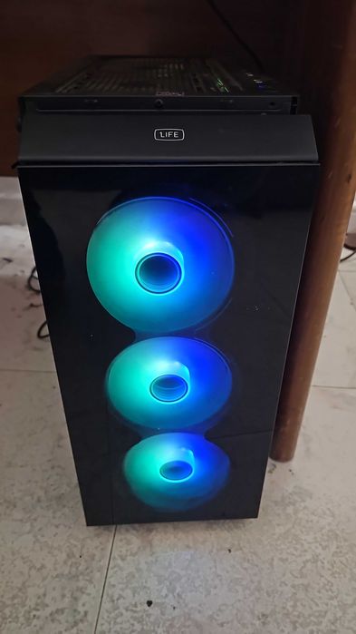 PC + Monitor Gamer Ryzen 5 7600X + Rx 6800 XFX 16gb