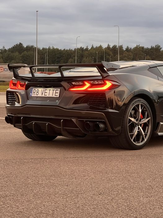 Wynajem Samochodu Do Ślubu Chevrolet Corvette C8