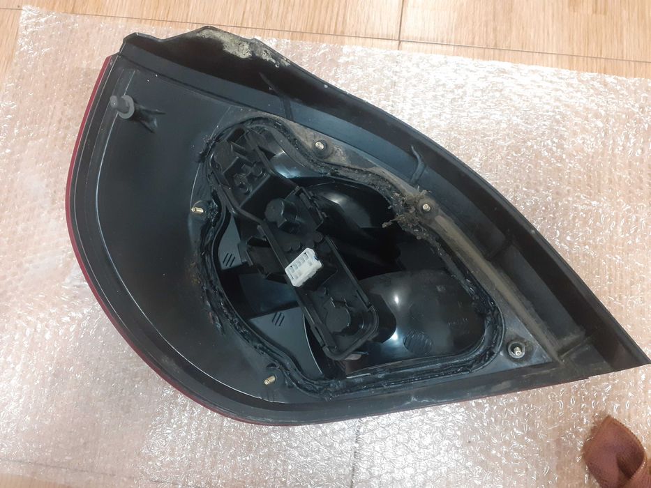 Nissan Almera  farolim traseiro original