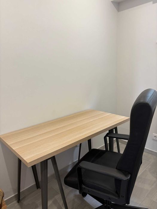 Mesa Secretaria e Cadeira IKEA