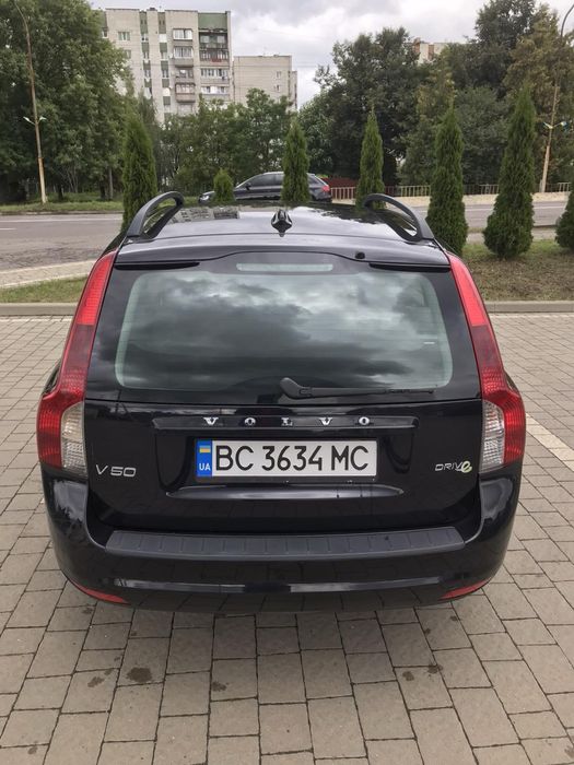 Volvo V50  2010рік.
