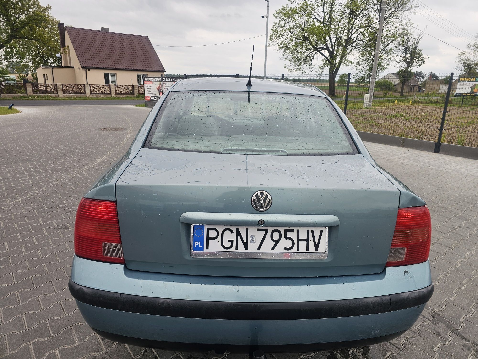 Vw Passat 1.6LPG Klimatyzacja Szyberdach w pełni sprawny