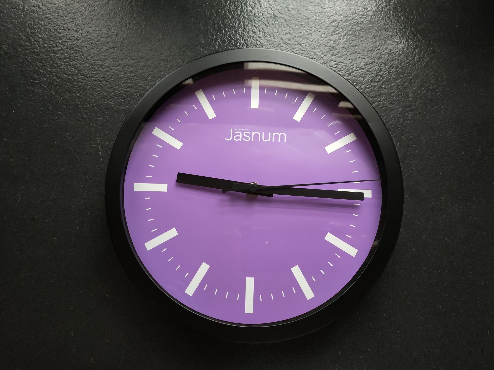 Nowy zegar czarno - fioletowy