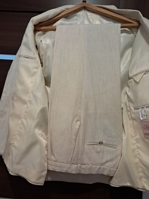 Костюм чоловічій