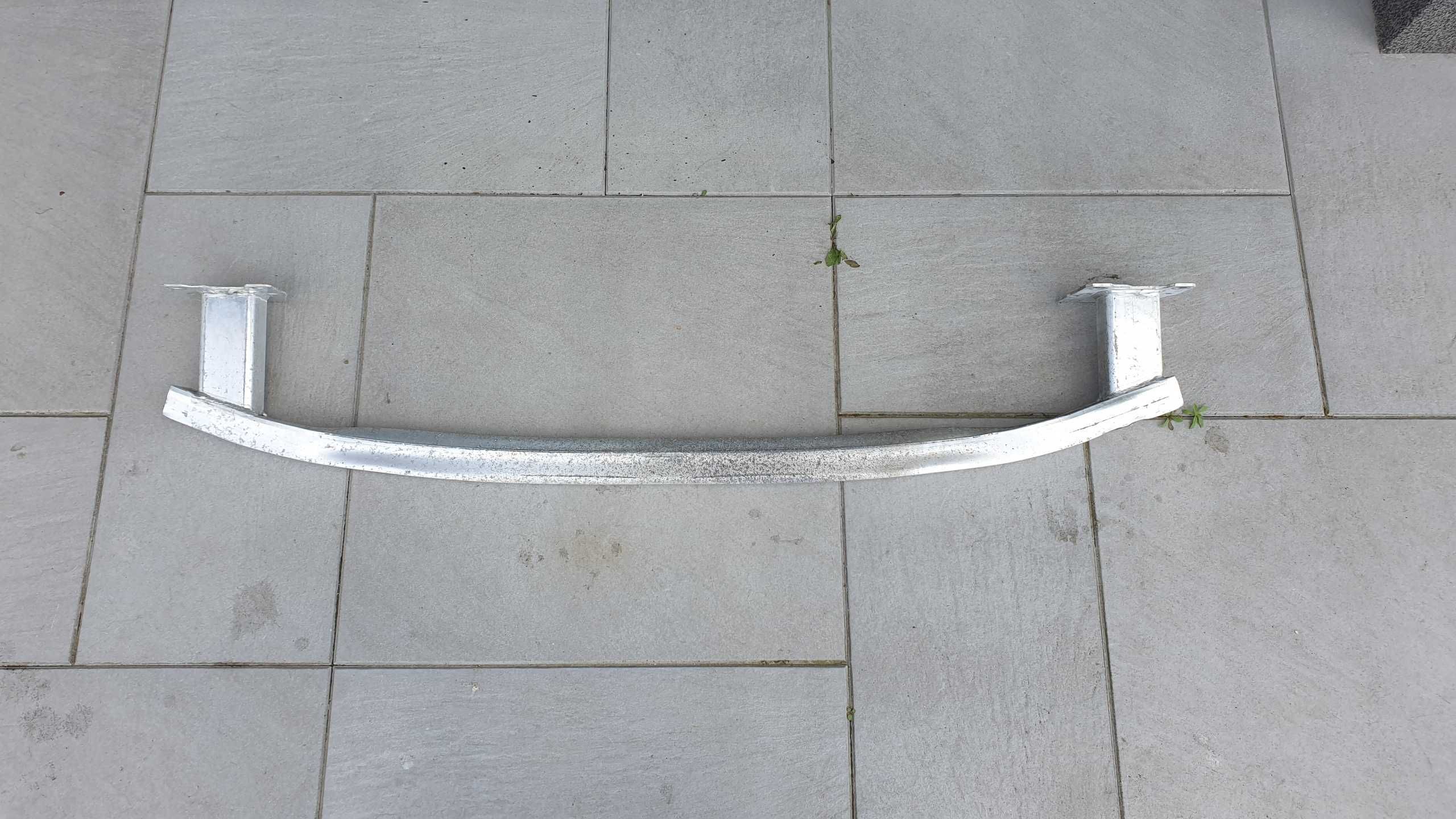 renault megane III coupe tylna belka wzmocnienie zderzaka tył