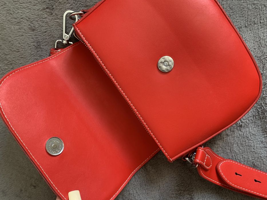Жіноча сумка FUERYA Milano Яскраво-червона, як нова