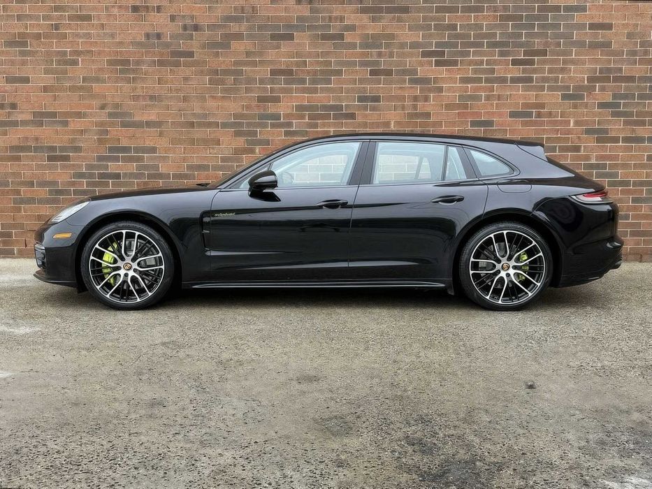 Porsche Panamera 4 Sport Turismo      2022