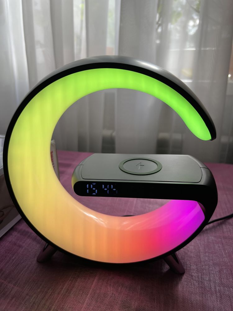 нічник RGB G-Smart Light з бездротовою зарядкою