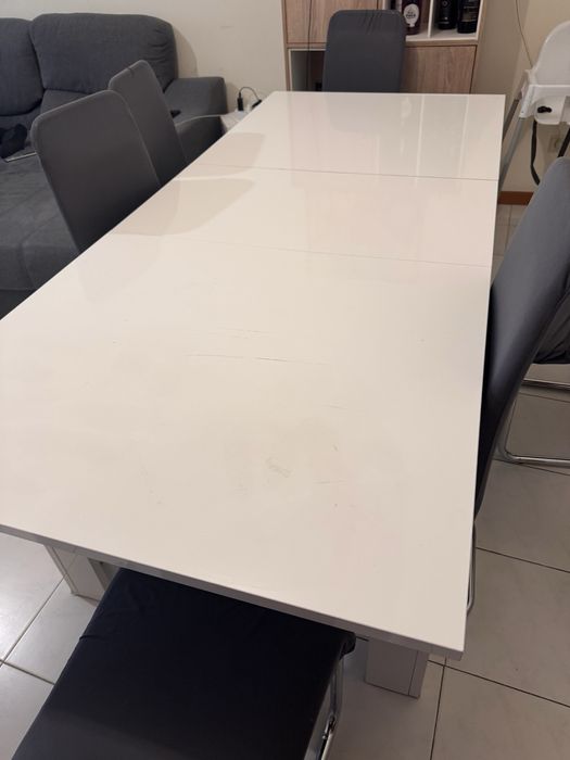 Mesa de jantar extensível