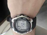 Спортивний годинник в стилі g-shock