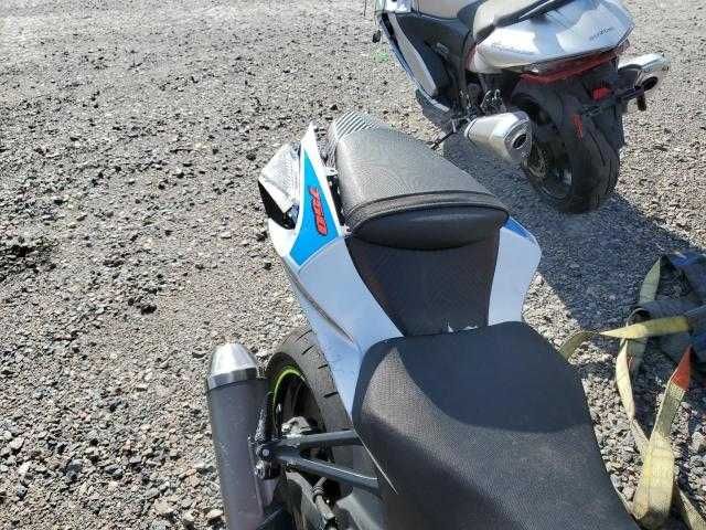 Suzuki GSX-R750 2022