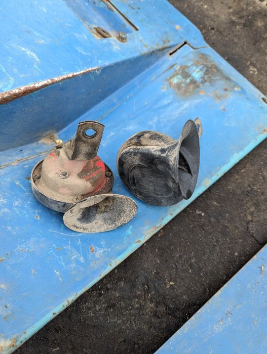 Кабіна МТЗ 80 82 щиток руль кронштейн руля обшивки Боковини МТЗ 80 82