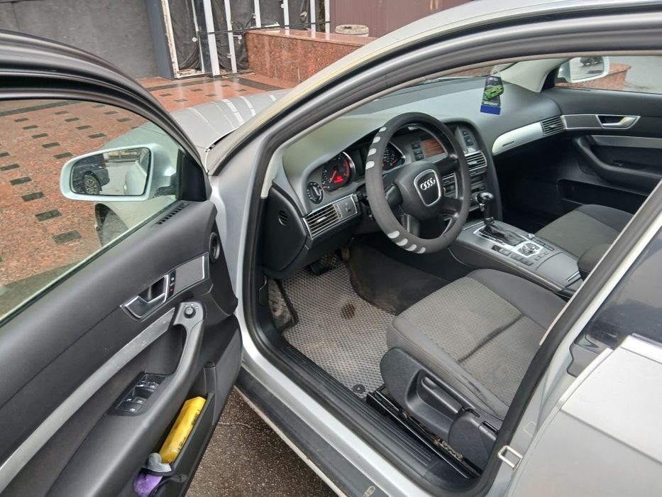 Продам  Обмен  АУДИ а6 с6 3.0 кватро