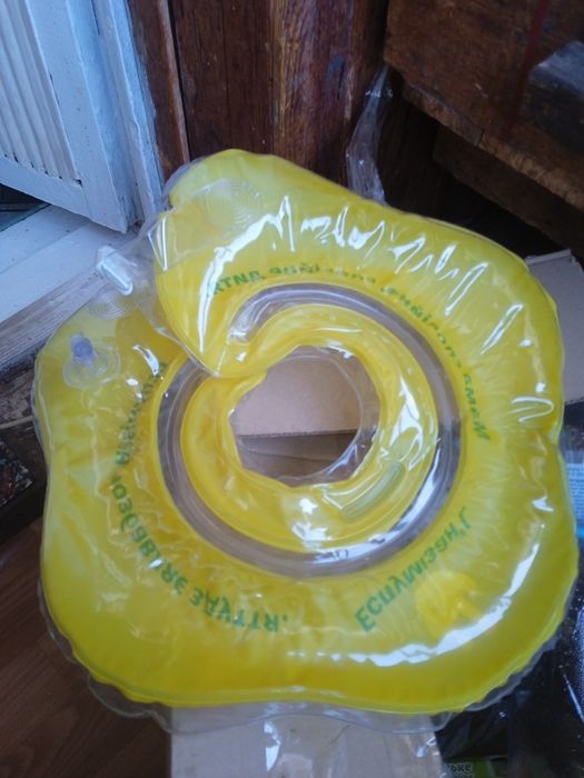 Круг на шию для плавання