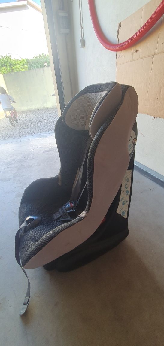 2 Cadeiras auto chicco
