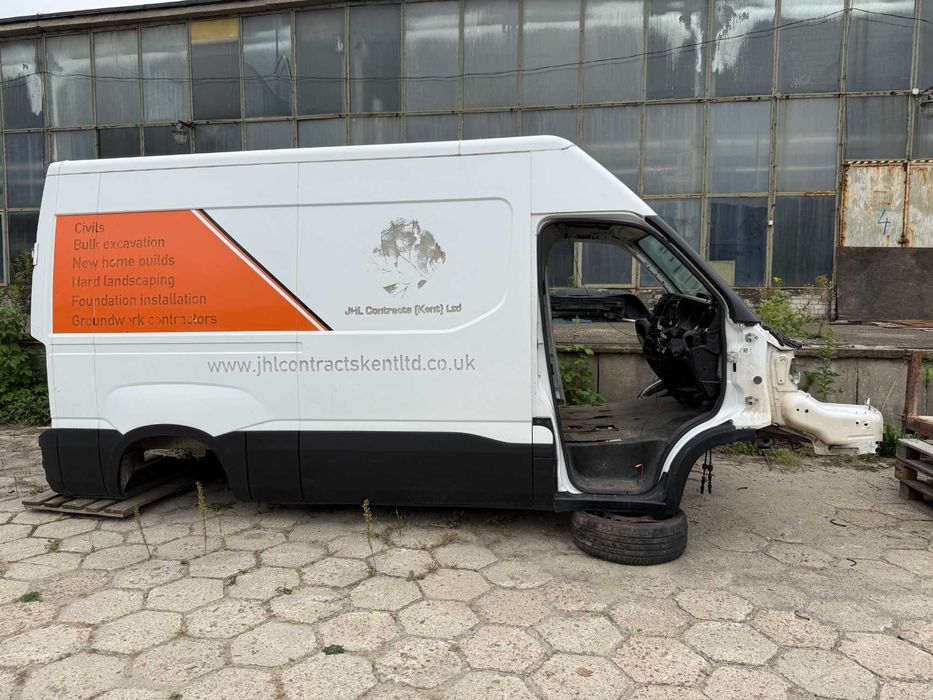 Sprzedam karoserię / kabina  Iveco Daily 2016