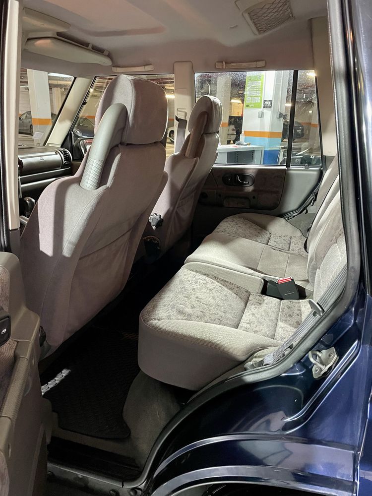 Land Rover Discovery 2.5 TD5 (7 LUGARES)