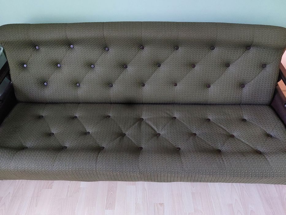 Rozkładana kanapa + fotel + podnóżek