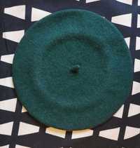 Ciemnozielony beret damski Art of polo 100% wełna 55 cm używany